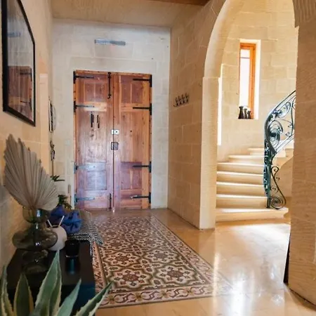 Ta' Klementa فيلة Għarb